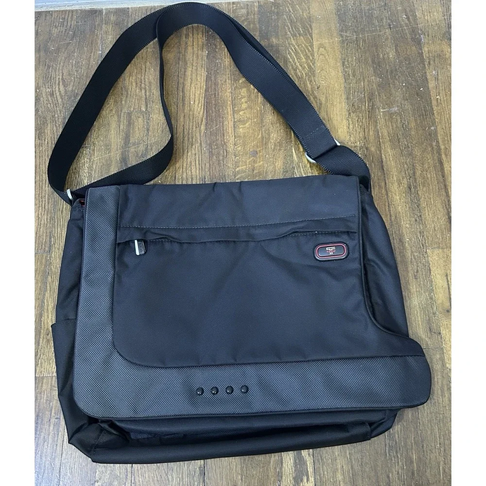 Tumi Tech Professional Commuter Bag Durable Ballistic Fabric Staple Classic Med